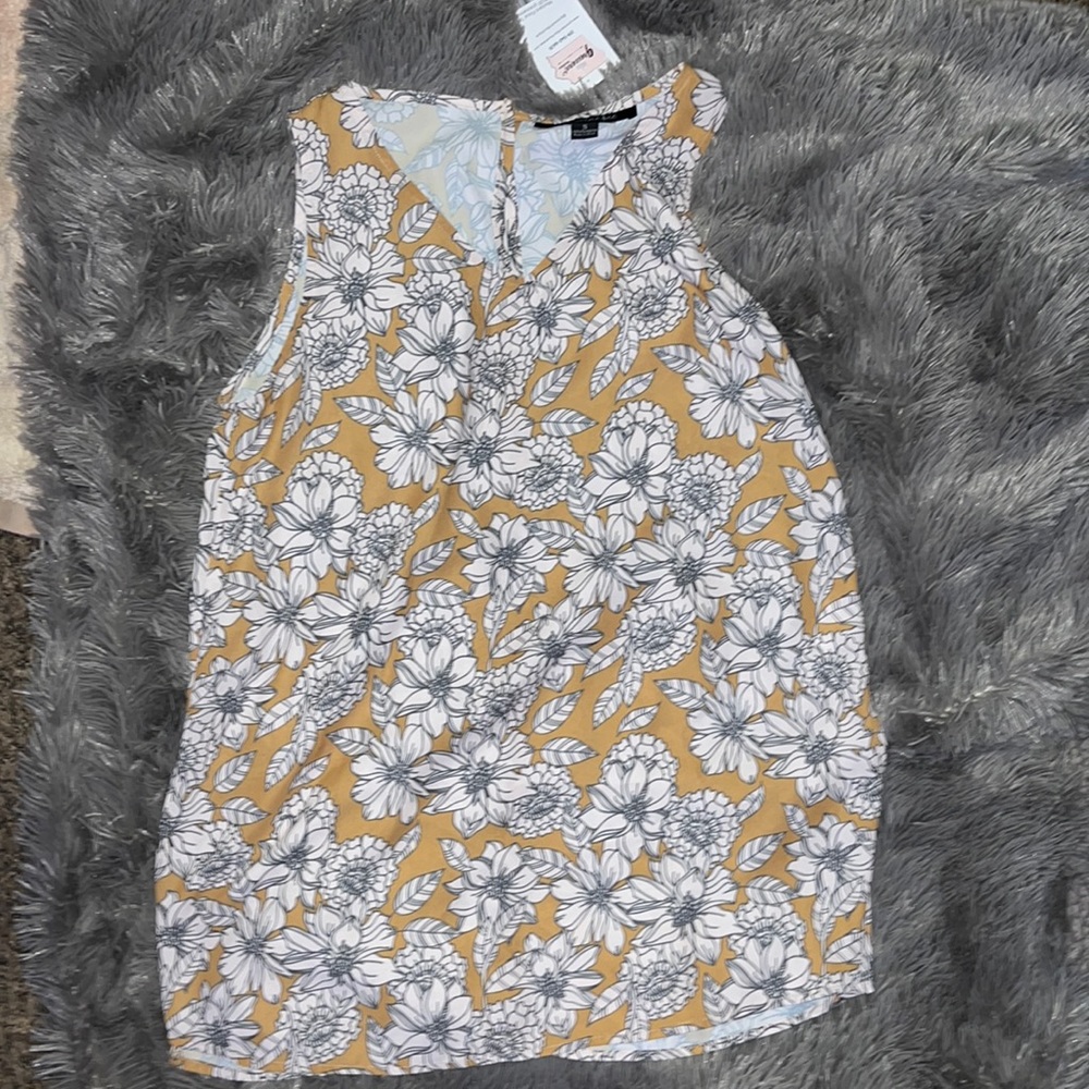 Floral top
